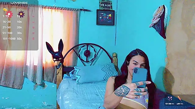 Snapshot of Azley_sweet chatting on 01.14.25 Azley sweet online show from 01.14.25
