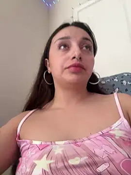 CharmingMaddie online show from 04.18.26