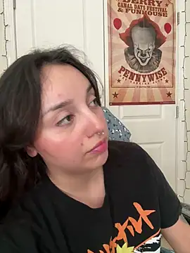 CharmingMaddie online show from 04.21.26