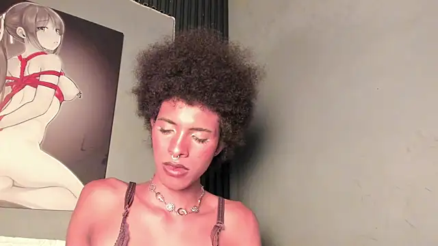 Snapshot of Violett_Salvatore chatting on 07.23.26 Violett Salvatore online show from 07.23.26