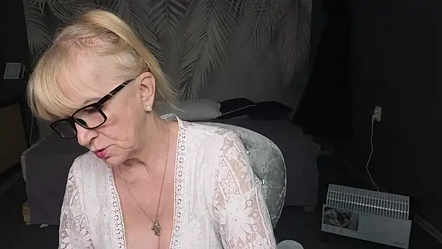 Snapshot of Sabina_Ros chatting on 01.16.26 Sabina Ros online show from 01.16.26