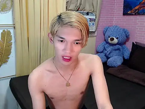 fuckerfriendsxx online show from 05.04.26