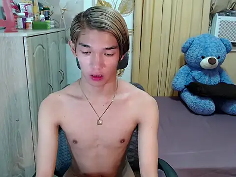 fuckerfriendsxx online show from 06.03.26