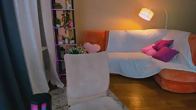 ChristinaConteeree online show from 10.18.25