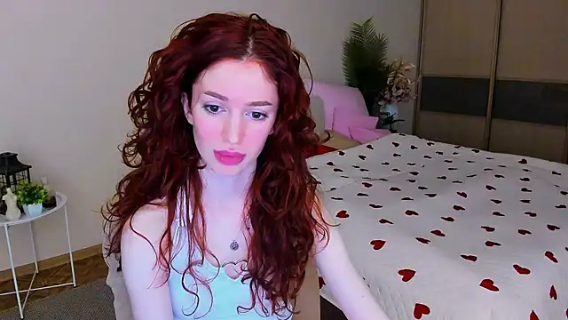 Snapshot of ChristinaConteeree chatting on 05.10.26 ChristinaConteeree online show from 05.10.26