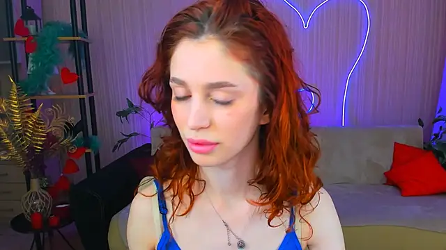 Snapshot of ChristinaConteeree chatting on 05.28.26 ChristinaConteeree online show from 05.28.26