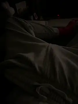 Snapshot of Frankieyyy1 chatting on 12.14.25 Frankieyyy1 online show from 12.14.25