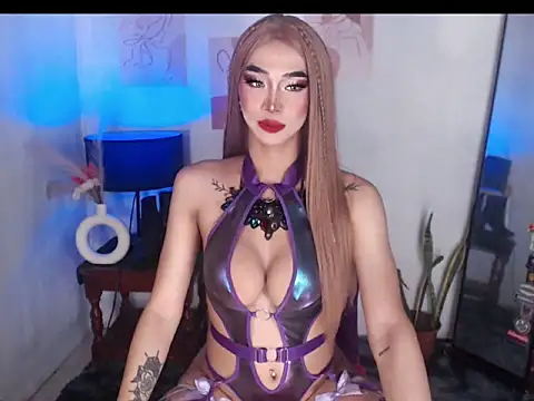 Snapshot of SexyhotasianKendra chatting on 10.07.25 SexyhotasianKendra online show from 10.07.25