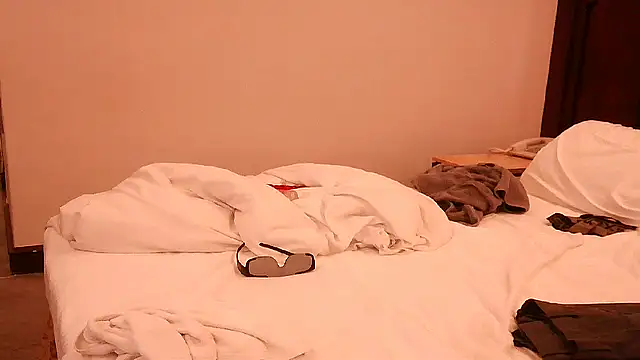 bigbb101011 online show from 09.28.25