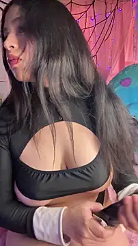 Snapshot of emma_fiore4_ chatting on 10.21.25 emma fiore4  online show from 10.21.25