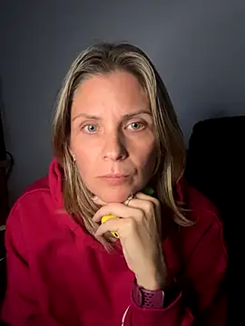 Lexi-Lux-X online show from 10.01.25