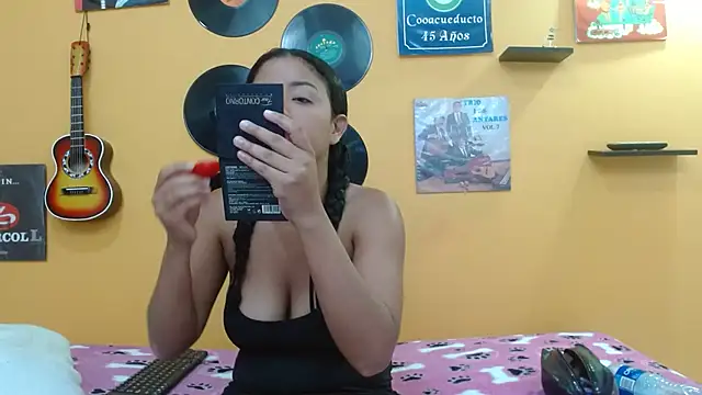 meisevil77 online show from 09.17.25