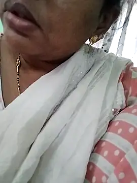 Snapshot of Monika_Telugu_Girl chatting on 11.09.25 Monika Telugu Girl online show from 11.09.25