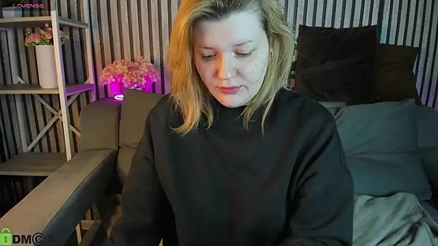 Michele Greenn online show from 04.21.26