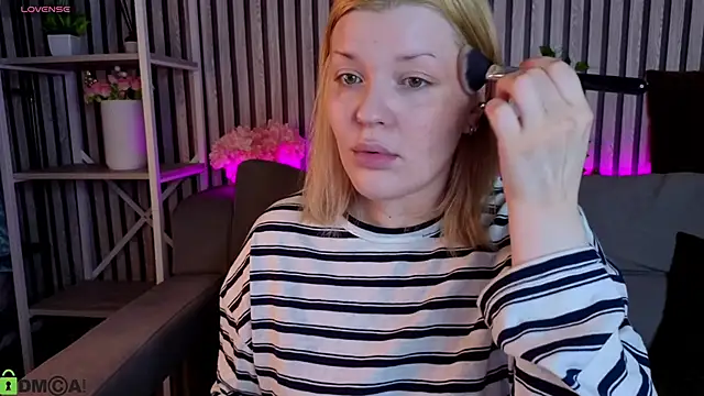 Michele Greenn online show from 04.28.26