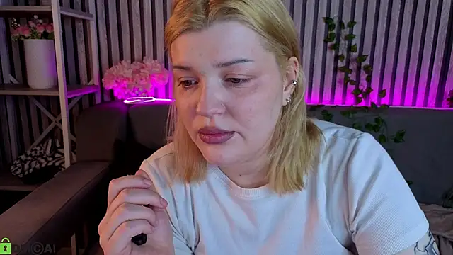 Michele Greenn online show from 04.28.26
