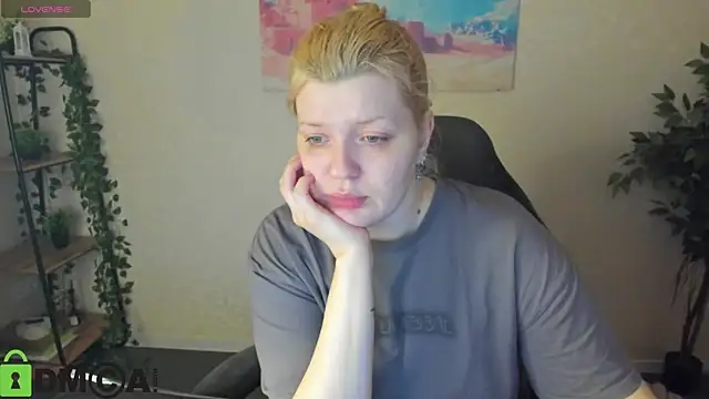 Snapshot of Michele_Greenn chatting on 06.30.26 Michele Greenn online show from 06.30.26