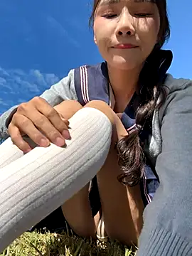 Snapshot of Adora188 chatting on 11.21.25 Adora188 online show from 11.21.25