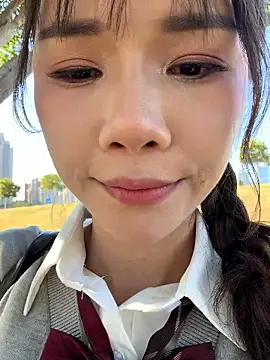 Snapshot of Adora188 chatting on 11.22.25 Adora188 online show from 11.22.25