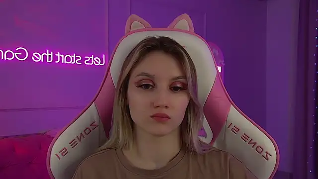 Snapshot of StacyEvances chatting on 03.02.26 StacyEvances online show from 03.02.26