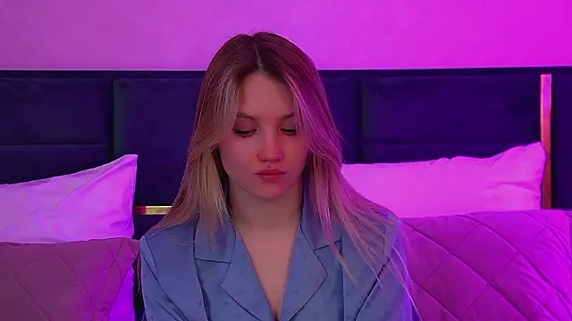 Snapshot of StacyEvances chatting on 03.06.26 StacyEvances online show from 03.06.26