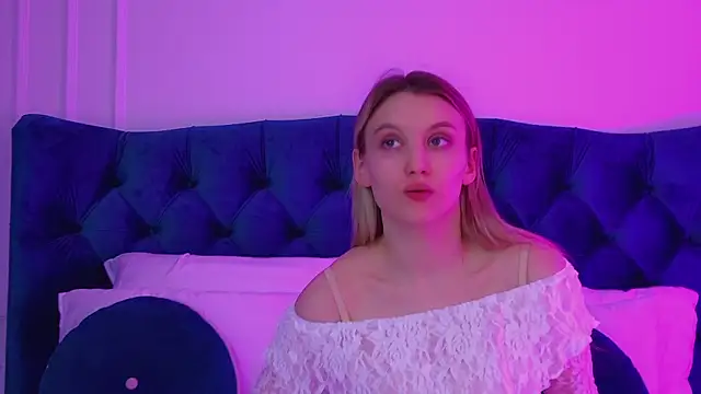 Snapshot of StacyEvances chatting on 03.07.26 StacyEvances online show from 03.07.26