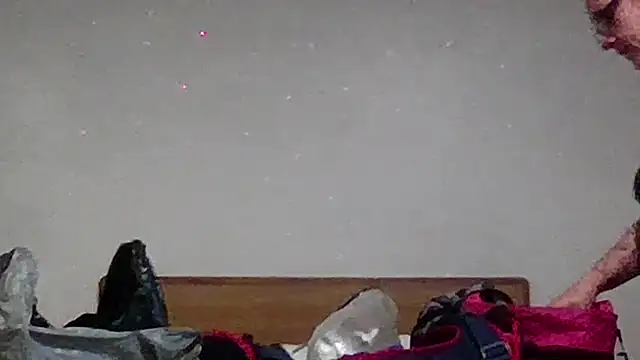 Snapshot of SparklesB1tch chatting on 10.28.25 SparklesB1tch online show from 10.28.25