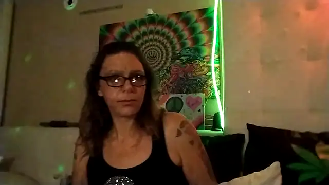 SparklesB1tch online show from 04.27.26