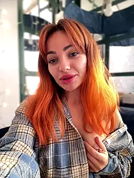 Snapshot of SaraLow chatting on 10.30.25 SaraLow online show from 10.30.25