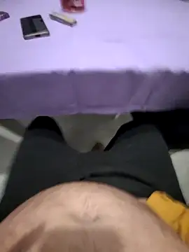 Snapshot of giova17cm chatting on 01.05.26 giova17cm online show from 01.05.26