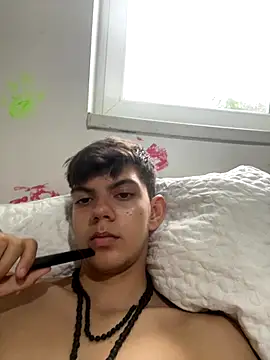 Snapshot of Cos_minn chatting on 11.06.25 Cos minn online show from 11.06.25