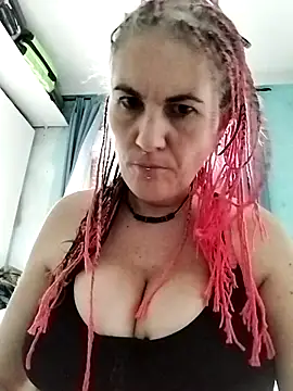 est 82 online show from 09.08.25