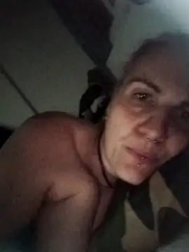 est 82 online show from 09.10.25