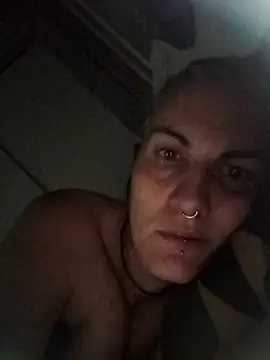 est 82 online show from 09.16.25