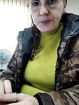 est 82 online show from 11.05.25