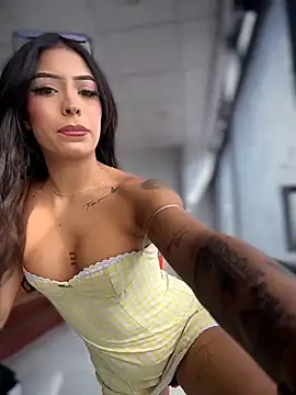 MystiqueXXX online show from 06.05.26