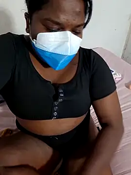 Snapshot of chubybabi chatting on 11.20.25 chubybabi online show from 11.20.25