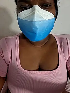 Snapshot of chubybabi chatting on 12.13.25 chubybabi online show from 12.13.25