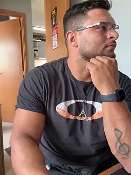 KRYSTALIZEDY online show from 12.16.25