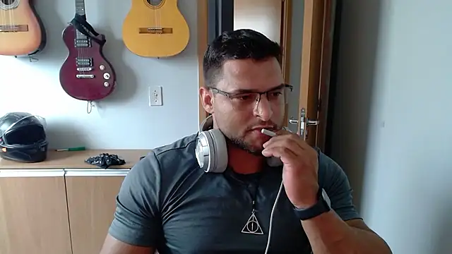 KRYSTALIZEDY online show from 01.17.26