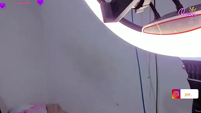 Brandy brown  online show from 01.08.26