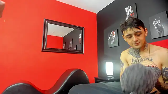 Snapshot of lilyth_adam chatting on 10.29.25 lilyth adam online show from 10.29.25