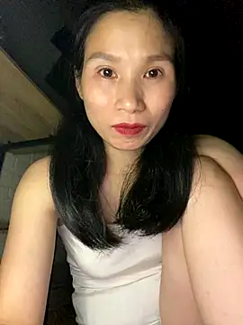 MinHiNi online show from 09.19.25