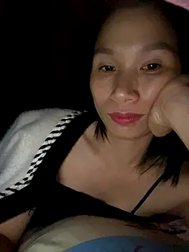 MinHiNi online show from 11.10.25