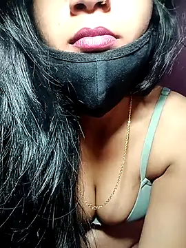 Snapshot of NEHA-DESHI999 chatting on 12.17.25 NEHA-DESHI999 online show from 12.17.25