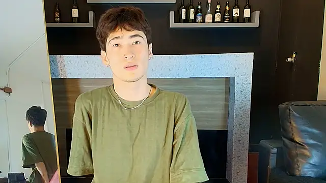 Snapshot of _DantFox_ chatting on 11.11.25 DantFox online show from 11.11.25