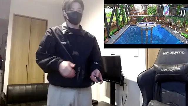 Mei-Tanaka online show from 11.04.25