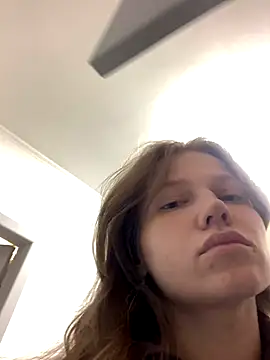 Snapshot of Leya_F chatting on 09.28.25 Leya F online show from 09.28.25