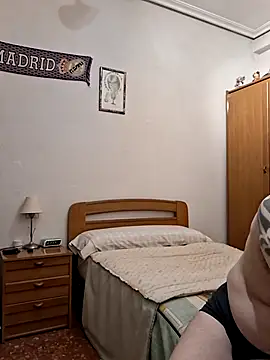 Snapshot of geli45 chatting on 04.05.26 geli45 online show from 04.05.26