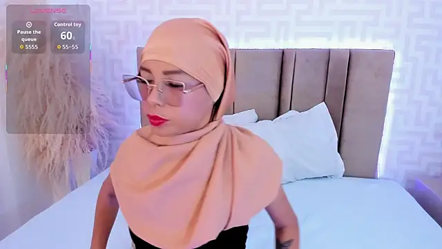 naishaa  online show from 06.11.26